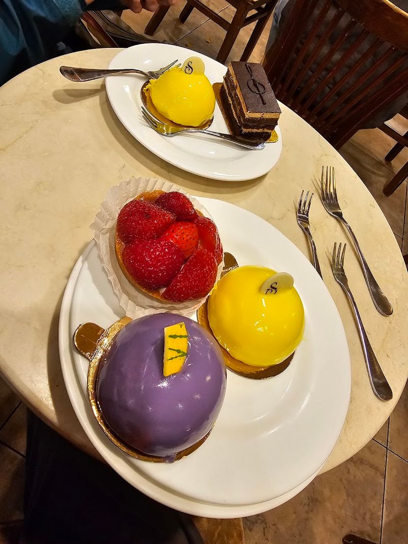 Why This Bakery Keeps Drawing People Back