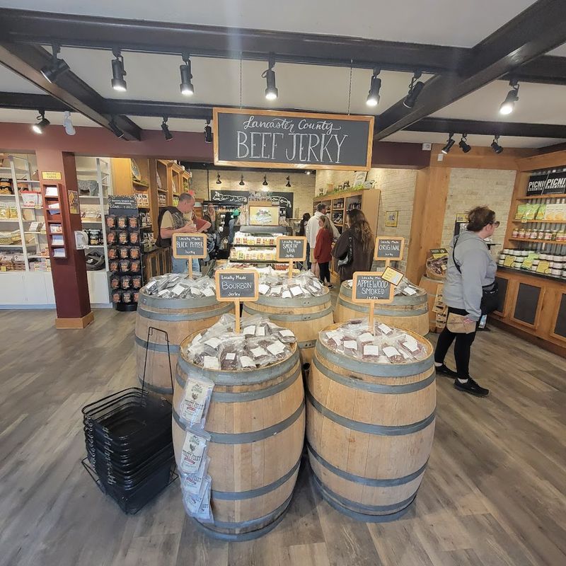 Why Kitchen Kettle Village Stays With You Long After You Leave