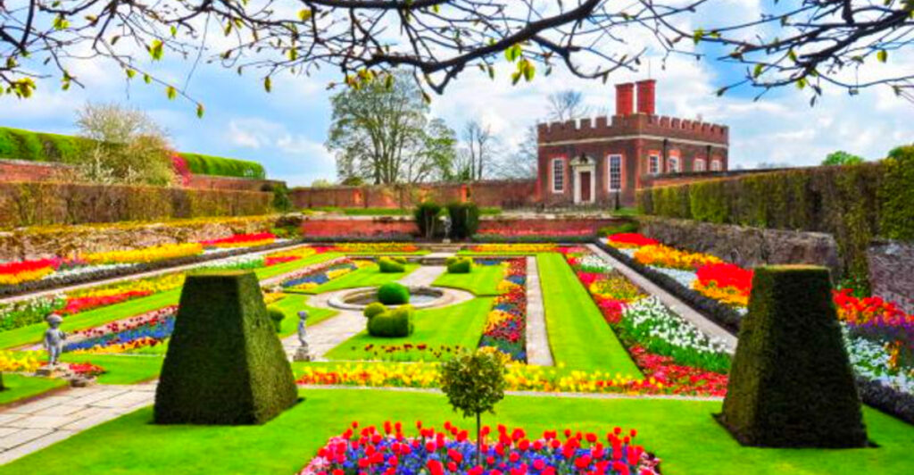 Pretend You’re in Bridgerton at These 17 Enchanting English Locales