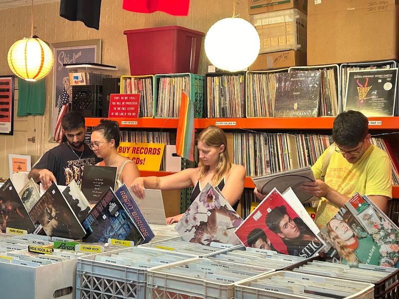 A Community Hub in a Changing City