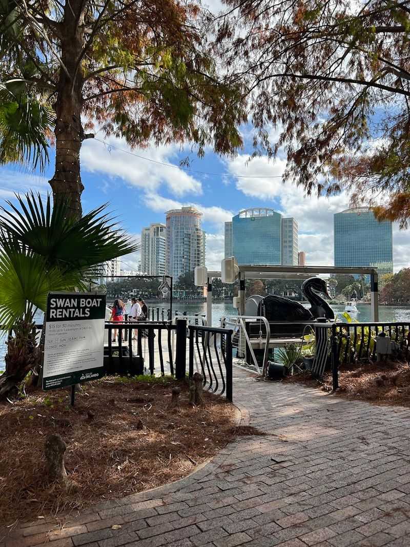 Operating Hours and the Best Time to Go