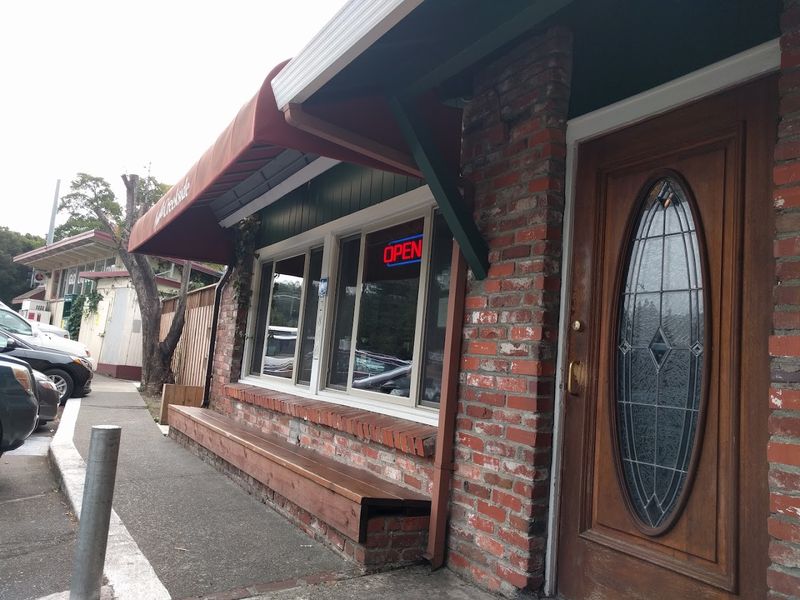 Hank's Creekside Restaurant — Santa Rosa