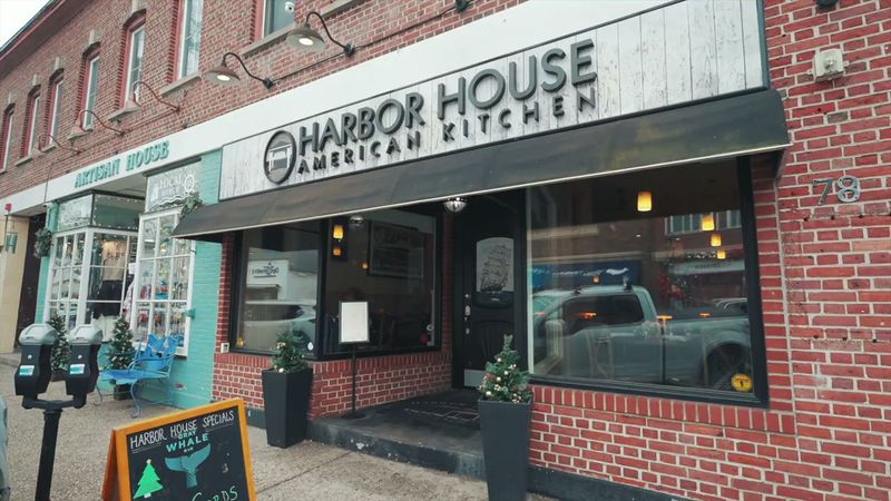 Harbor House Bar & Grill