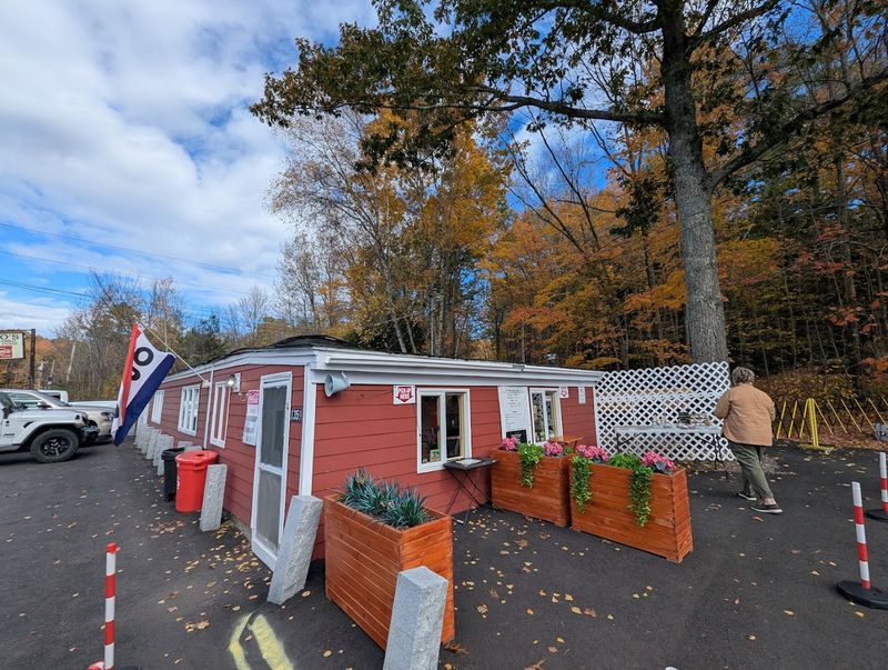 Flo’s Drive-In – Cape Neddick, Maine