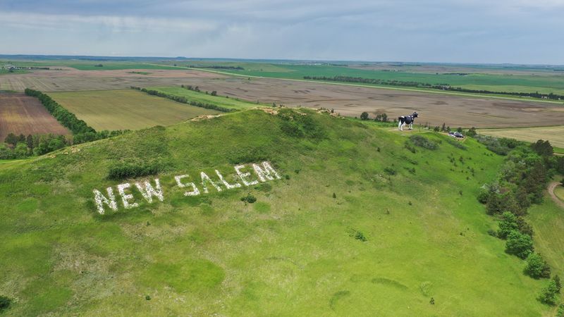The Town of New Salem and Local Charm