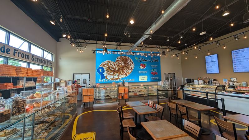 Uncle Mike's Bake Shoppe (Green Bay) — Award-Winning Excellence