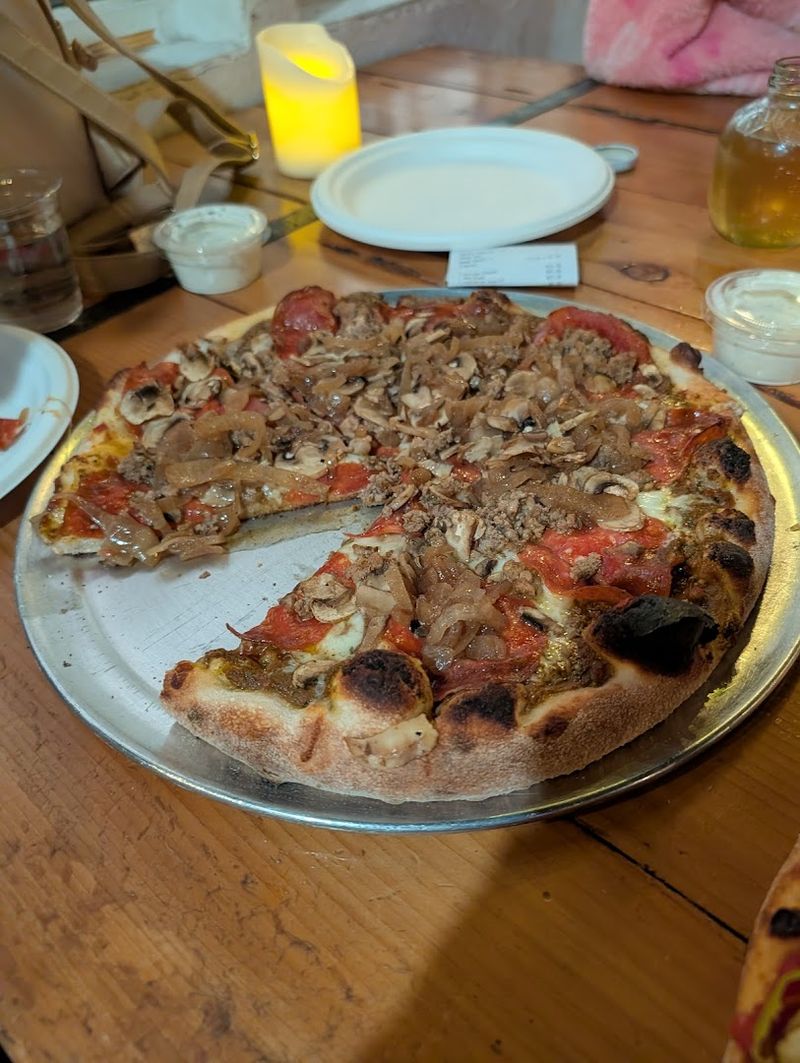 LouEddie's Pizza — Skyforest