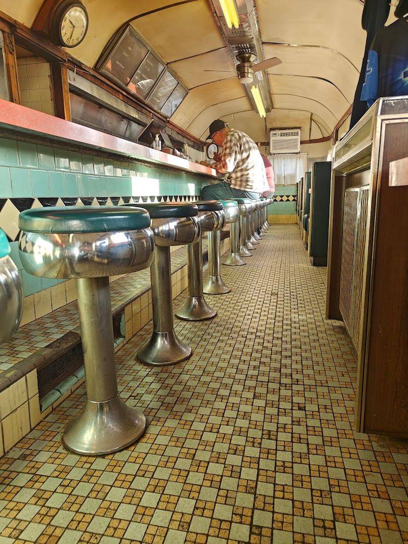 West Shore Diner — Lemoyne