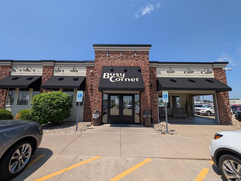 Busy Corner (Goodfield, Illinois)