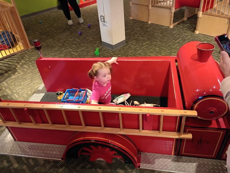 The Preschool Gallery Built Just for the Tiny Ones