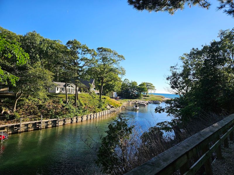 Mona Lake Side: A Completely Different Kind of Calm