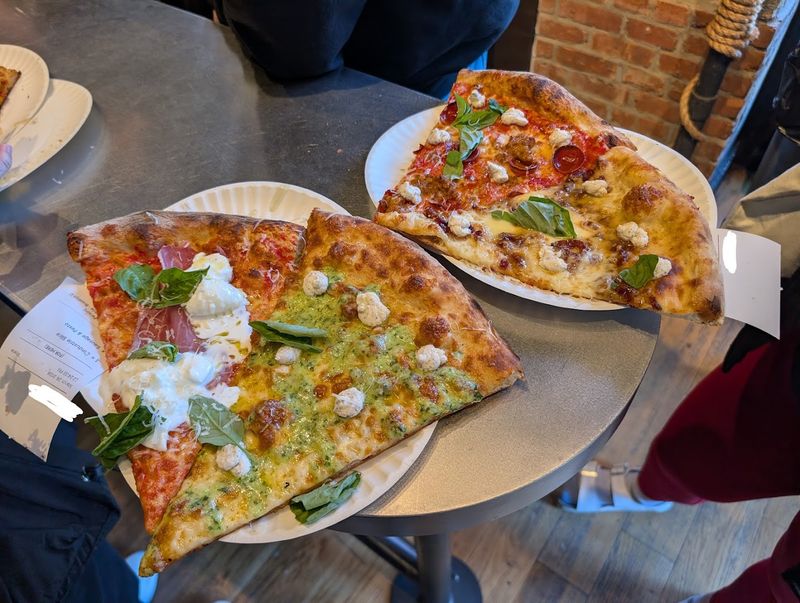 L'Industrie Pizzeria (Brooklyn) — Ingredient-Driven Excellence