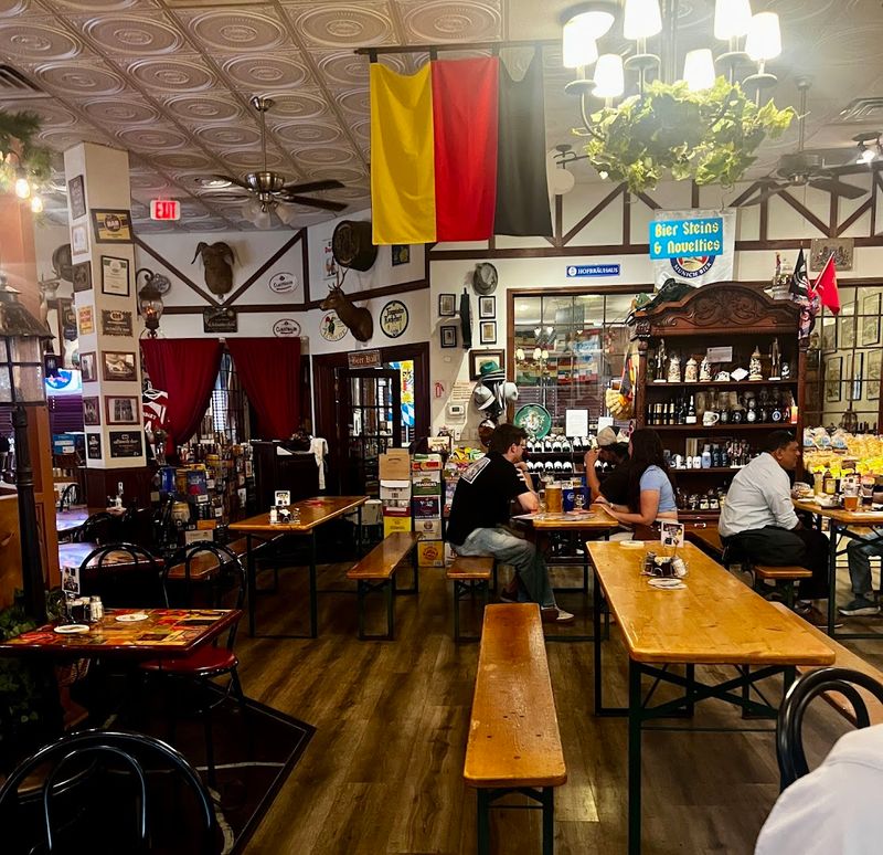 Mr. Dunderbak's — Tampa