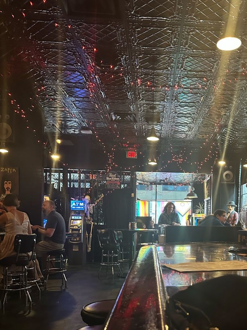 Operating Hours and Practical Tips for Your Visit