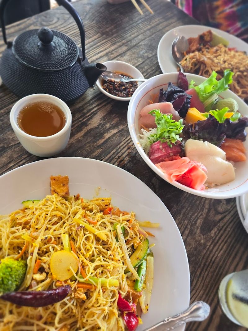 Indoor and Outdoor Seating Options