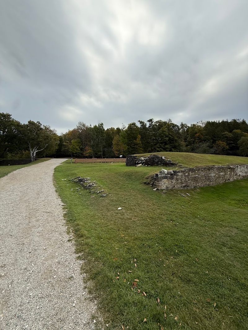 Trails That Reward Walking at a Slower Pace