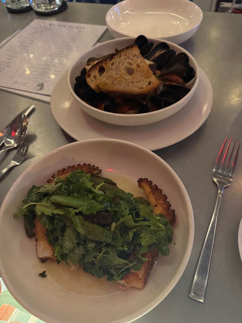 The Full Moon Oyster Bar (Select Locations)