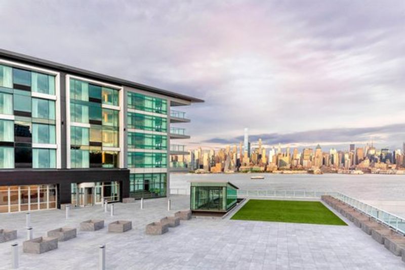 The Envue Hotel Connection