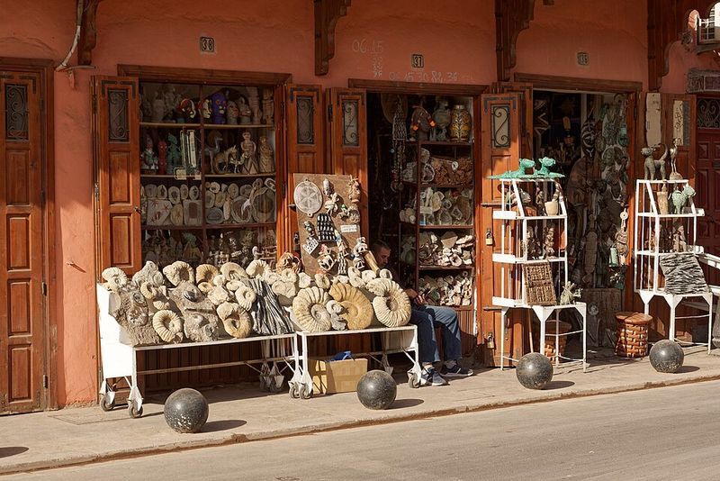 Dining Spots Inside Souvenir Streets