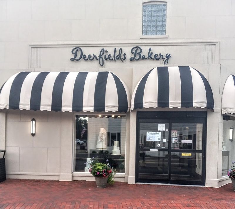 Deerfields Bakery — Deerfield