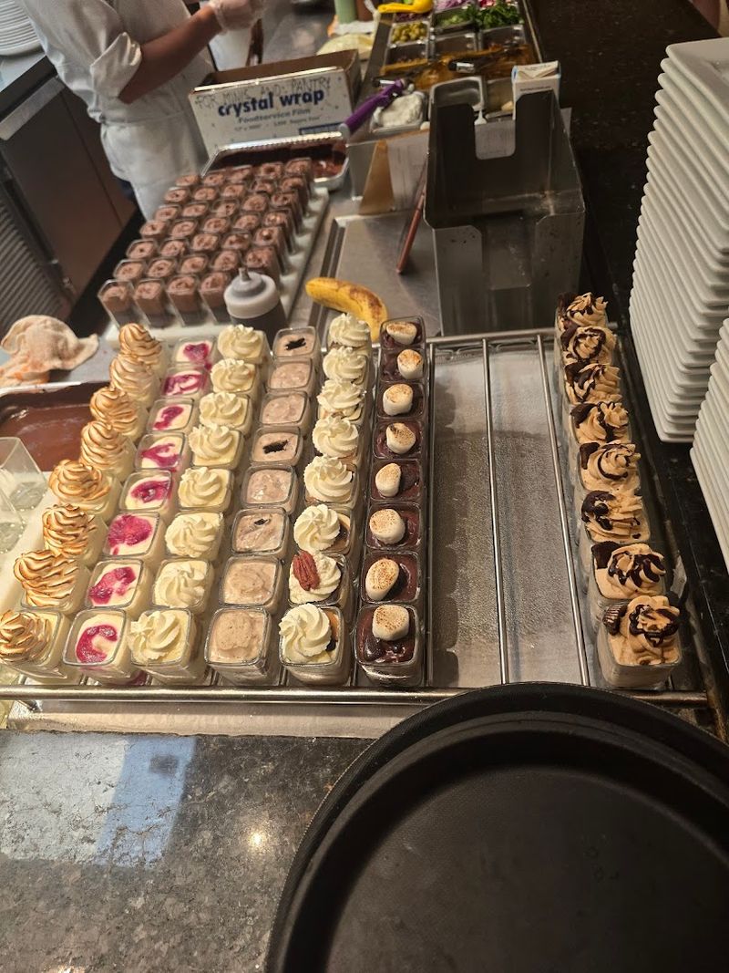 The Mini Desserts That Everyone Talks About