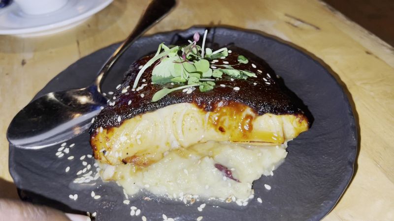 The Seafood Dishes That Keep People Coming Back