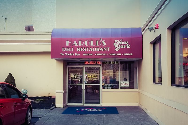 Harold's Famous Deli, Edison