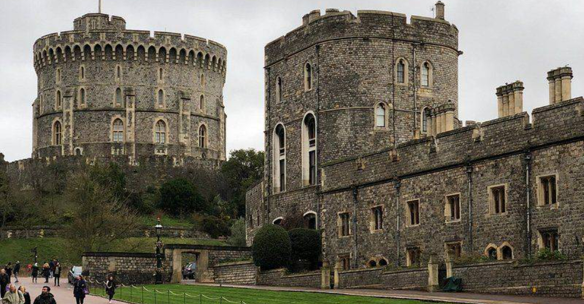 Step Inside Windsor Castle: The World’s Largest Lived-In Fortress Full of Royal Secrets