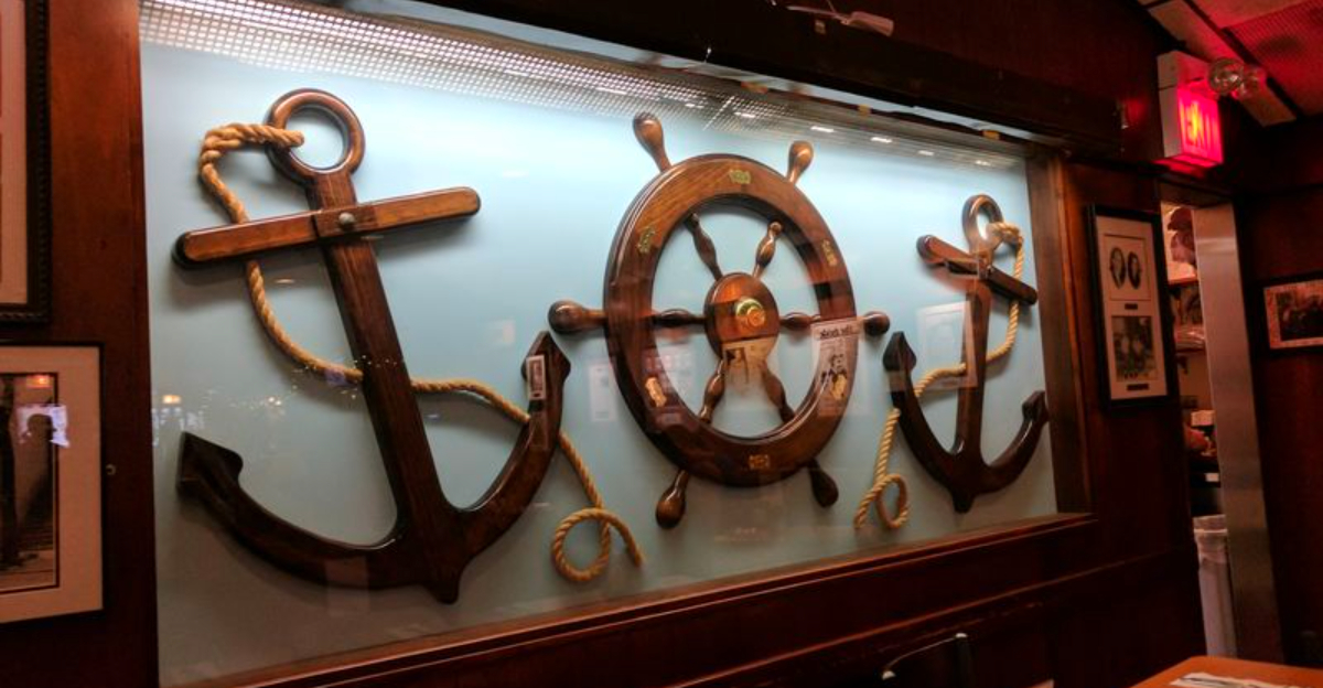 Step Inside the Illinois Restaurant That Frank Sinatra Couldn’t Resist