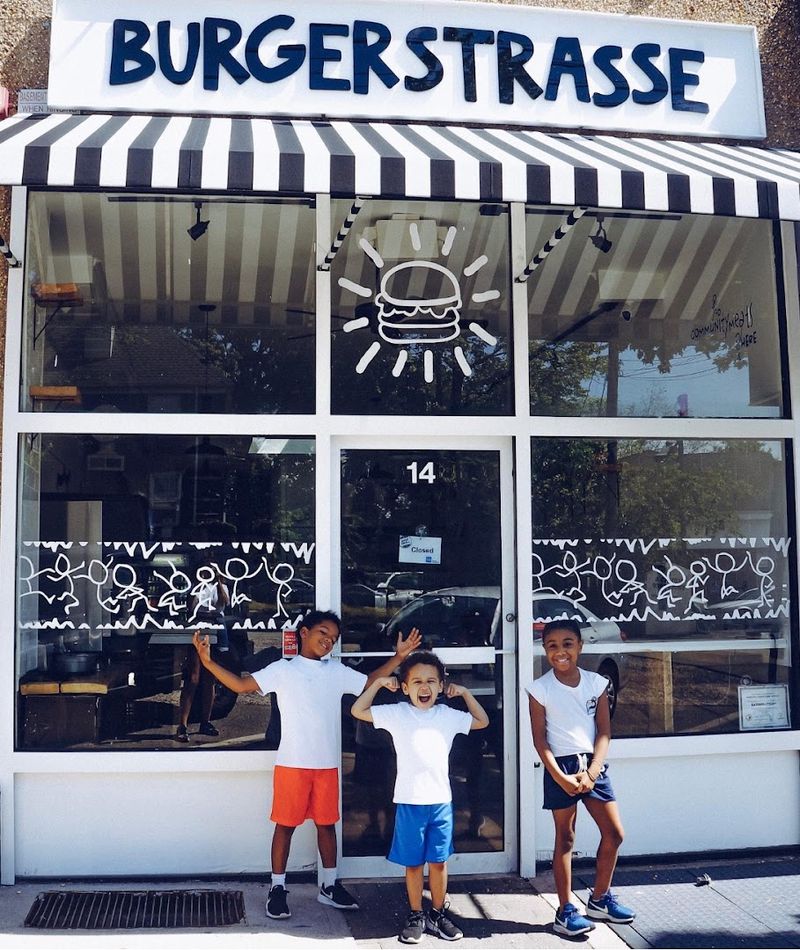 Burgerstrasse, Clifton