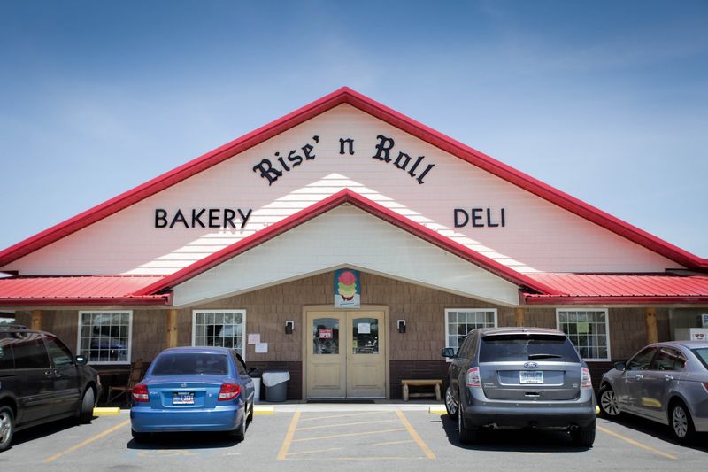 Rise'n Roll Bakery & Deli Buffet — Middlebury