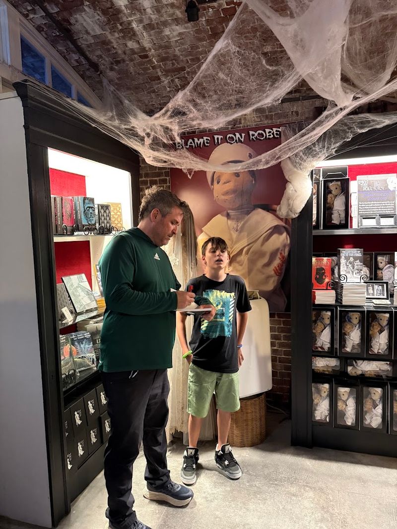 How This Tour Compares to Other Key West Ghost Experiences