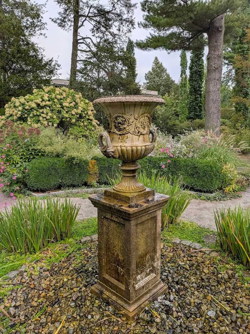 Why This Garden Keeps Pulling People Back