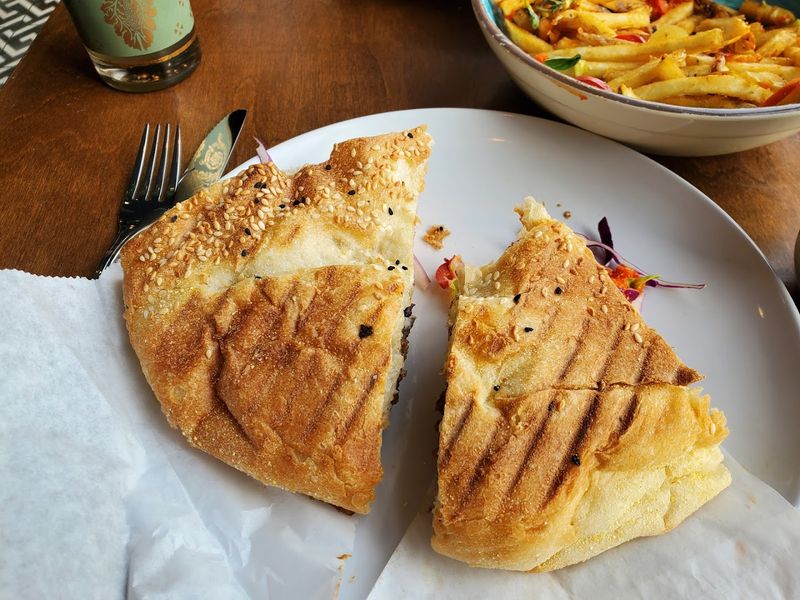 Why Supergeil Keeps Pulling People Back for More