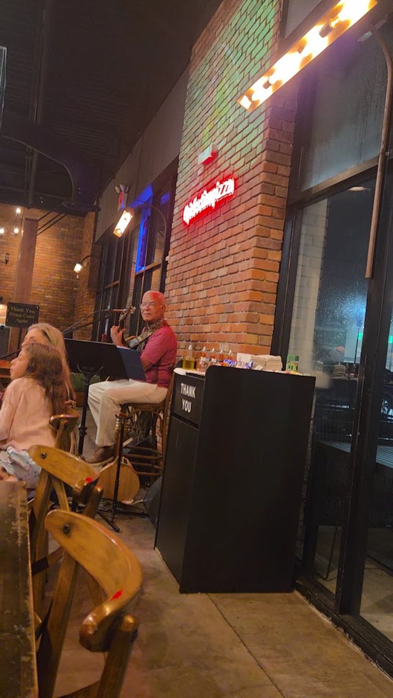 Live Music That Transforms the Atmosphere