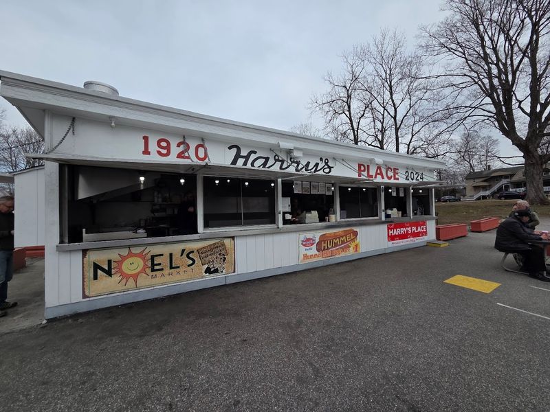 Harry's Place — Colchester