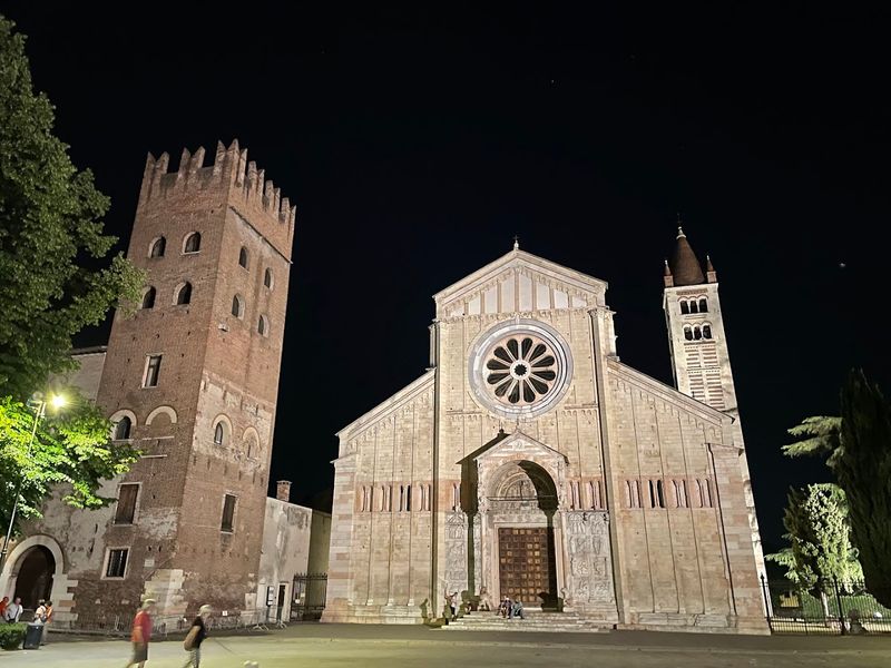 Visit Basilica di San Zeno Maggiore
