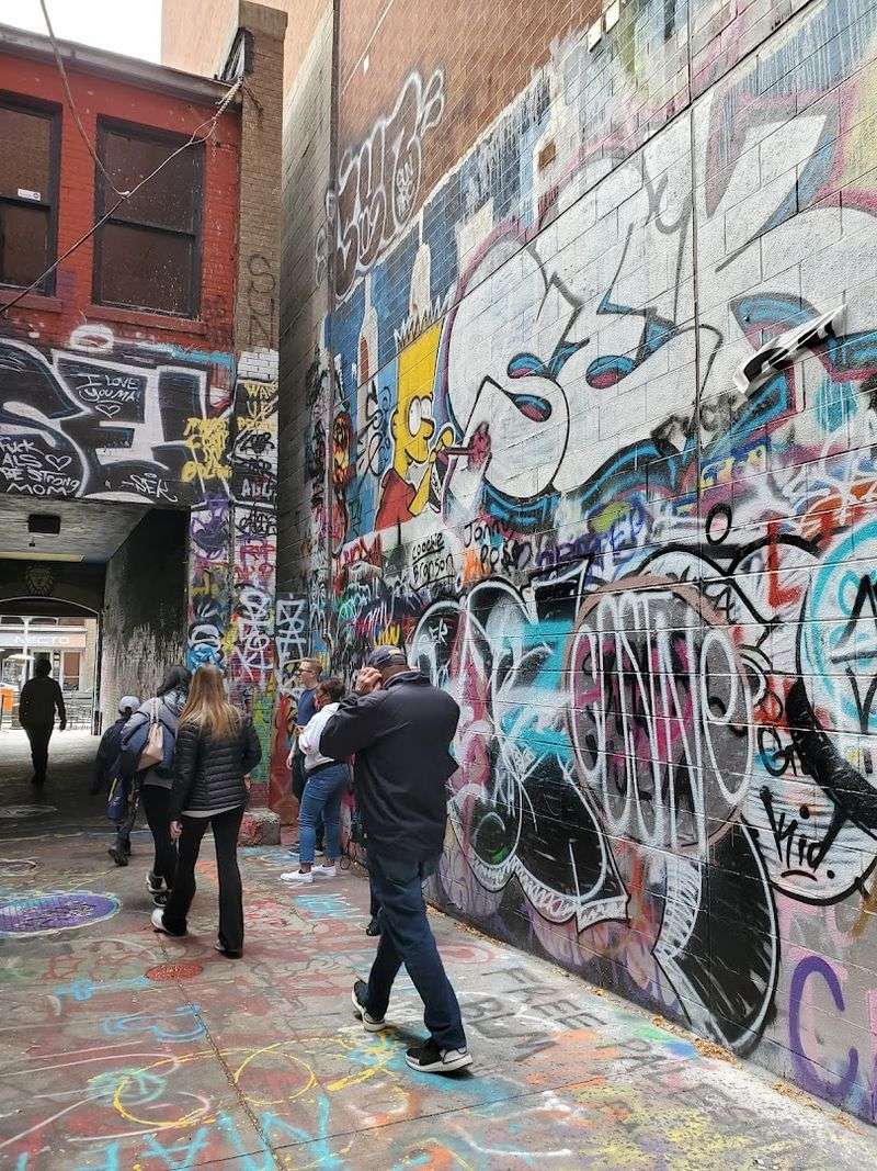 Community Moments That Turned the Alley Into a Meeting Place