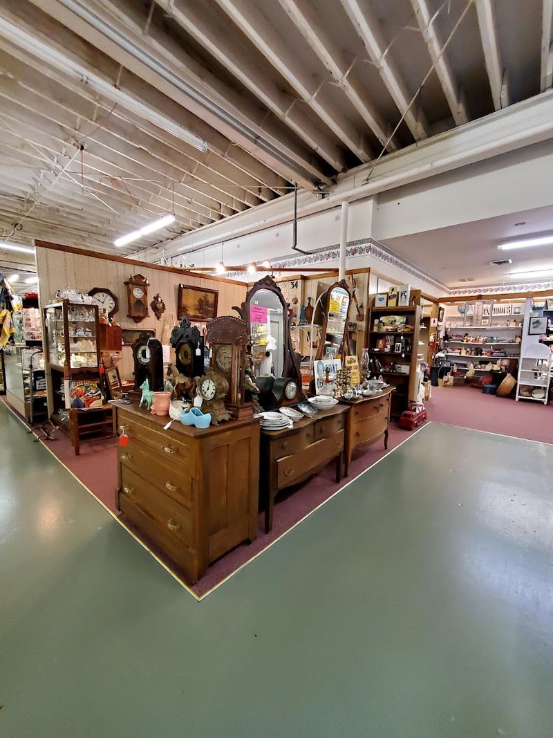 Bigger Than the Outside Lets On