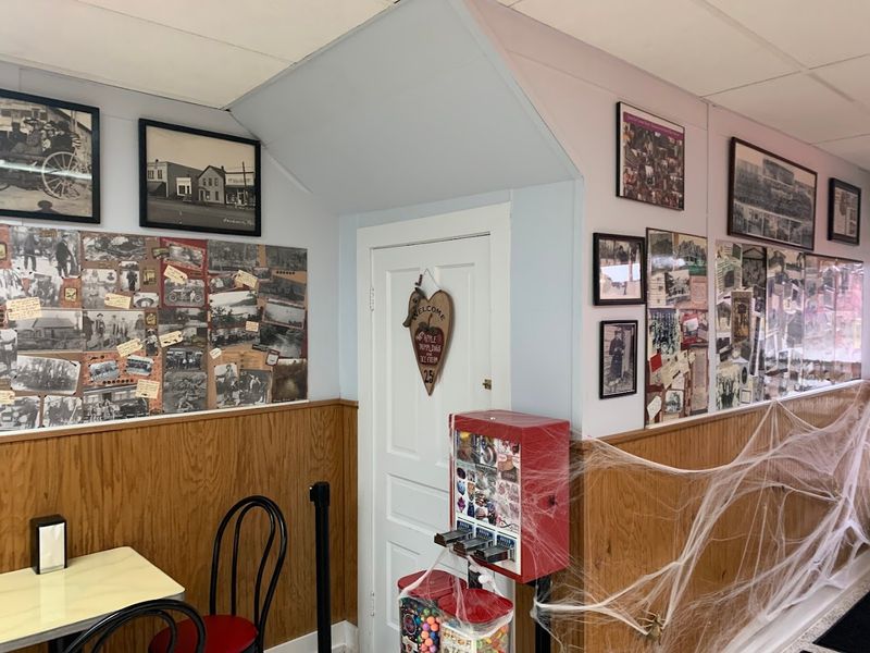 A Parlor With 1942 in Its Bones