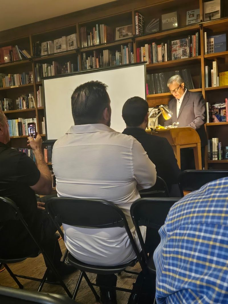 Why This Bookstore Belongs on Every Florida Itinerary