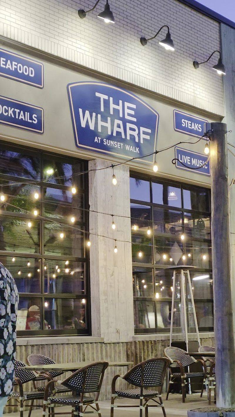 A Dining Scene Worth Planning Around