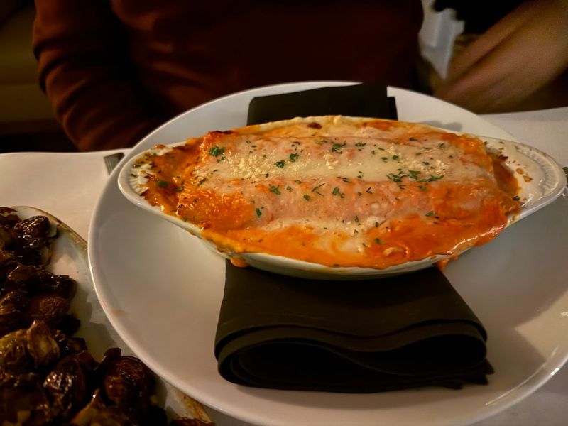 Dishes That Earn Standing Ovations at the Table