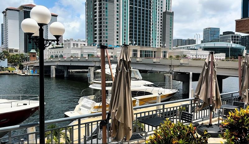 Service That Sets the Tone