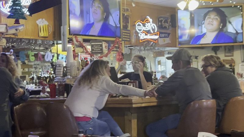 Live Music and Weekend Extras