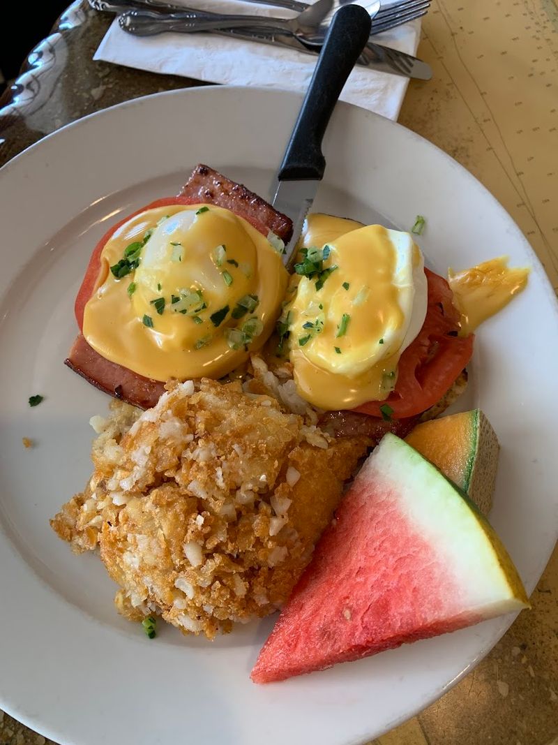 The Breakfast Menu That Keeps People Coming Back