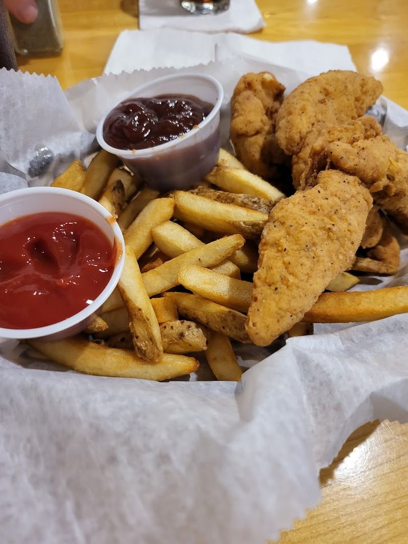 What the Regulars Know That First-Timers Have to Discover