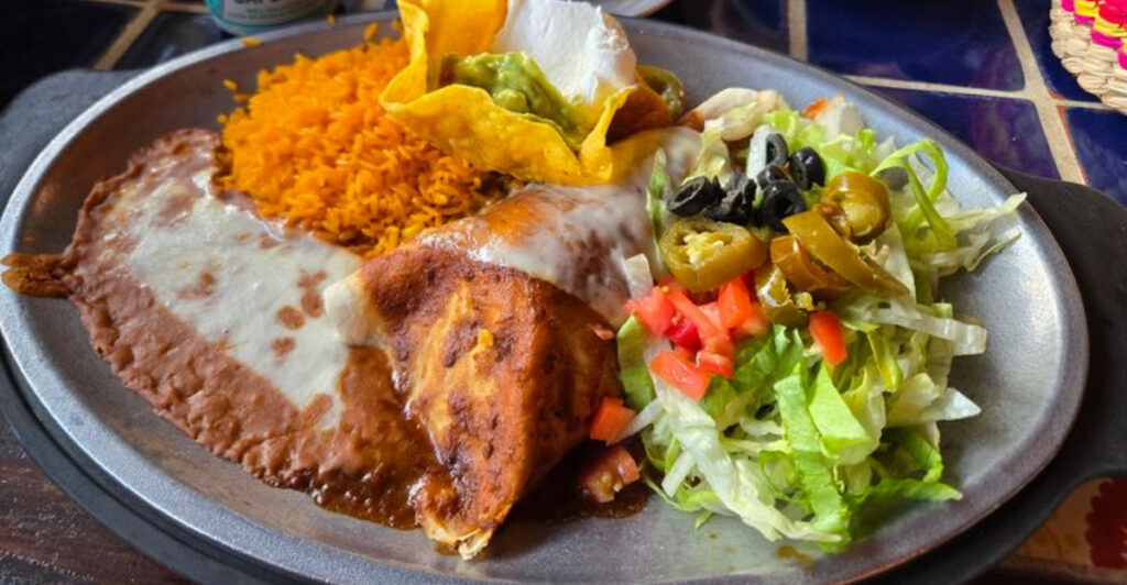 The Casual New Jersey Restaurant That Keeps Mexican Food Lovers Coming Back
