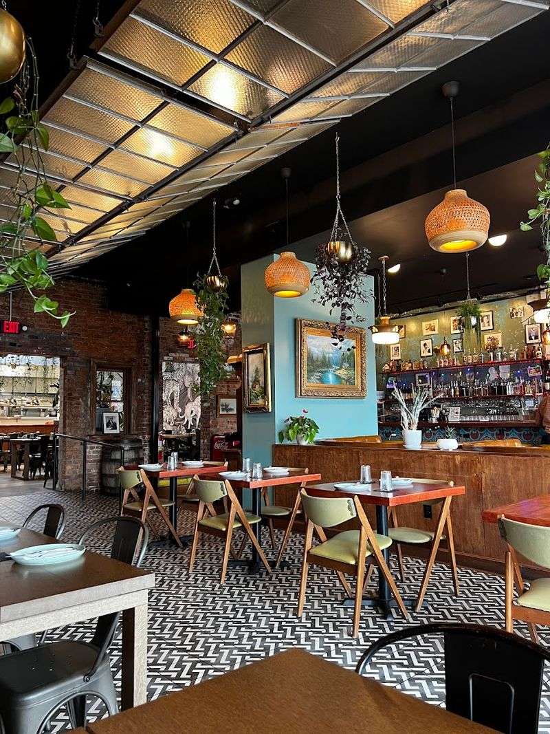 The Atmosphere That Makes You Want to Stay Longer