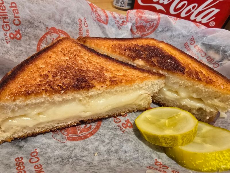 Build Your Own Grilled Cheese: A Menu Worth Studying